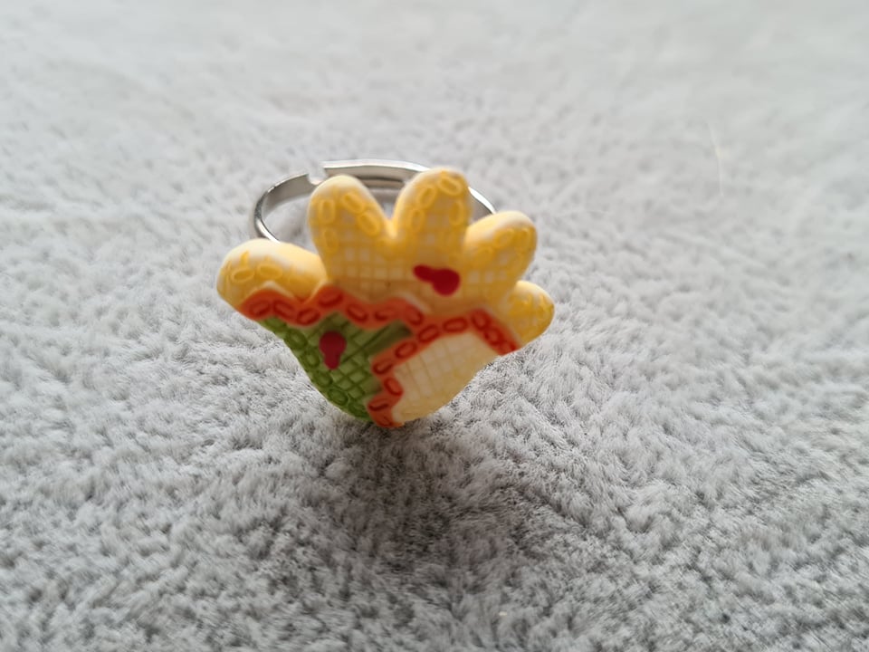 Kinderring Hand