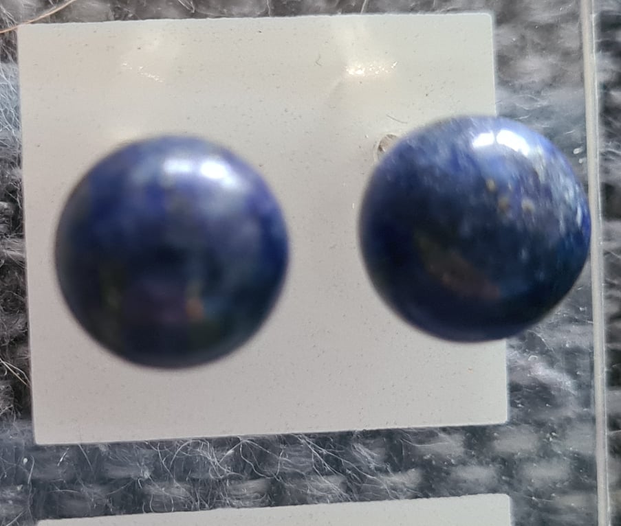 Ohrstecker aus Halbedelsteinen